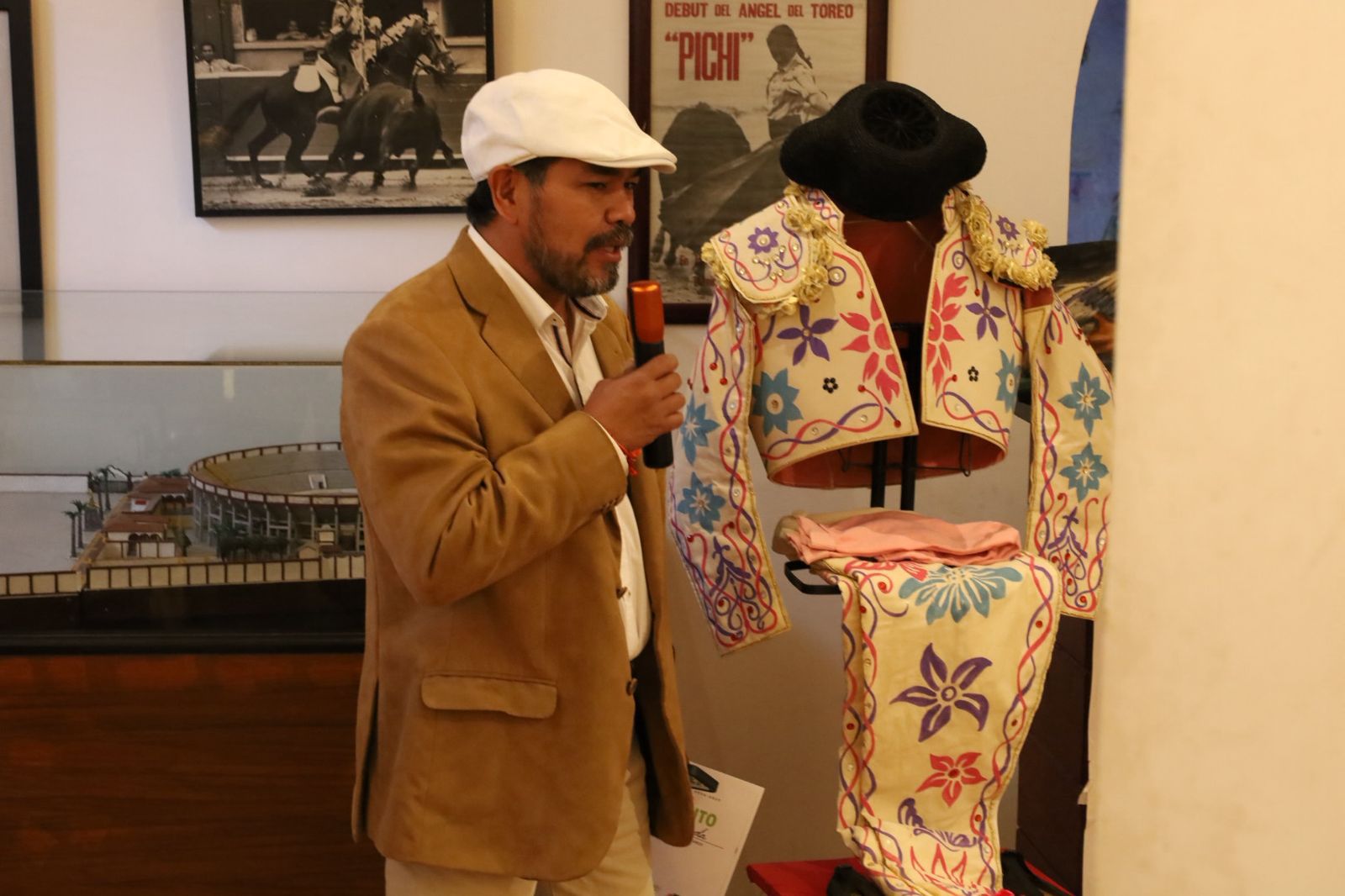 Huamantla rinde homenaje al maestro Románico Vieyra Trujillo con emotiva exposición pictórica